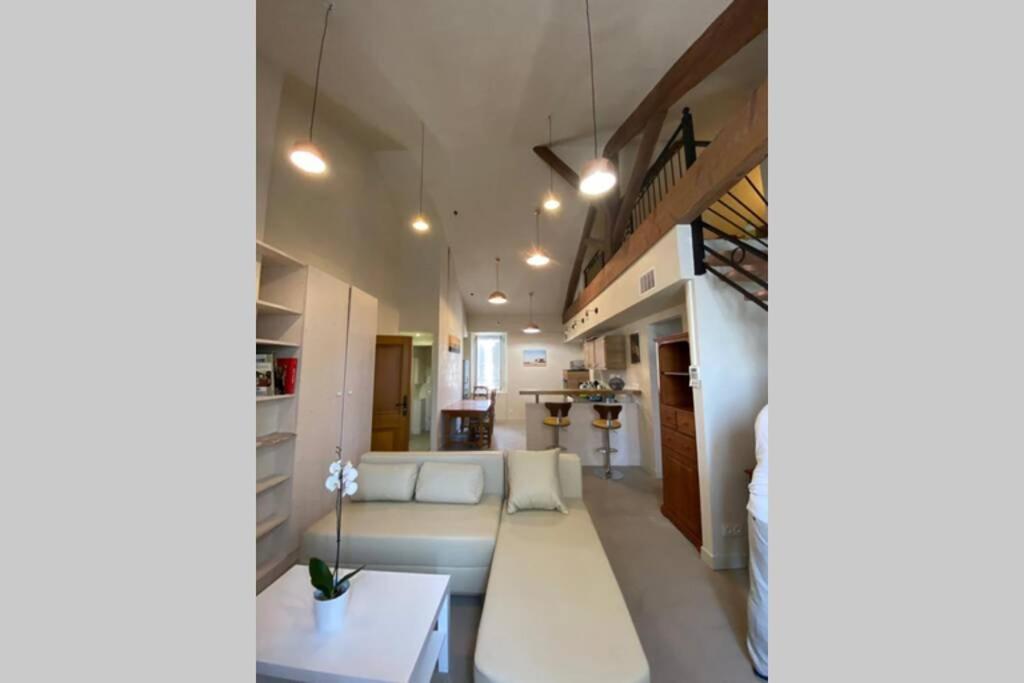 Appartement neuf et très calme Avignone Esterno foto